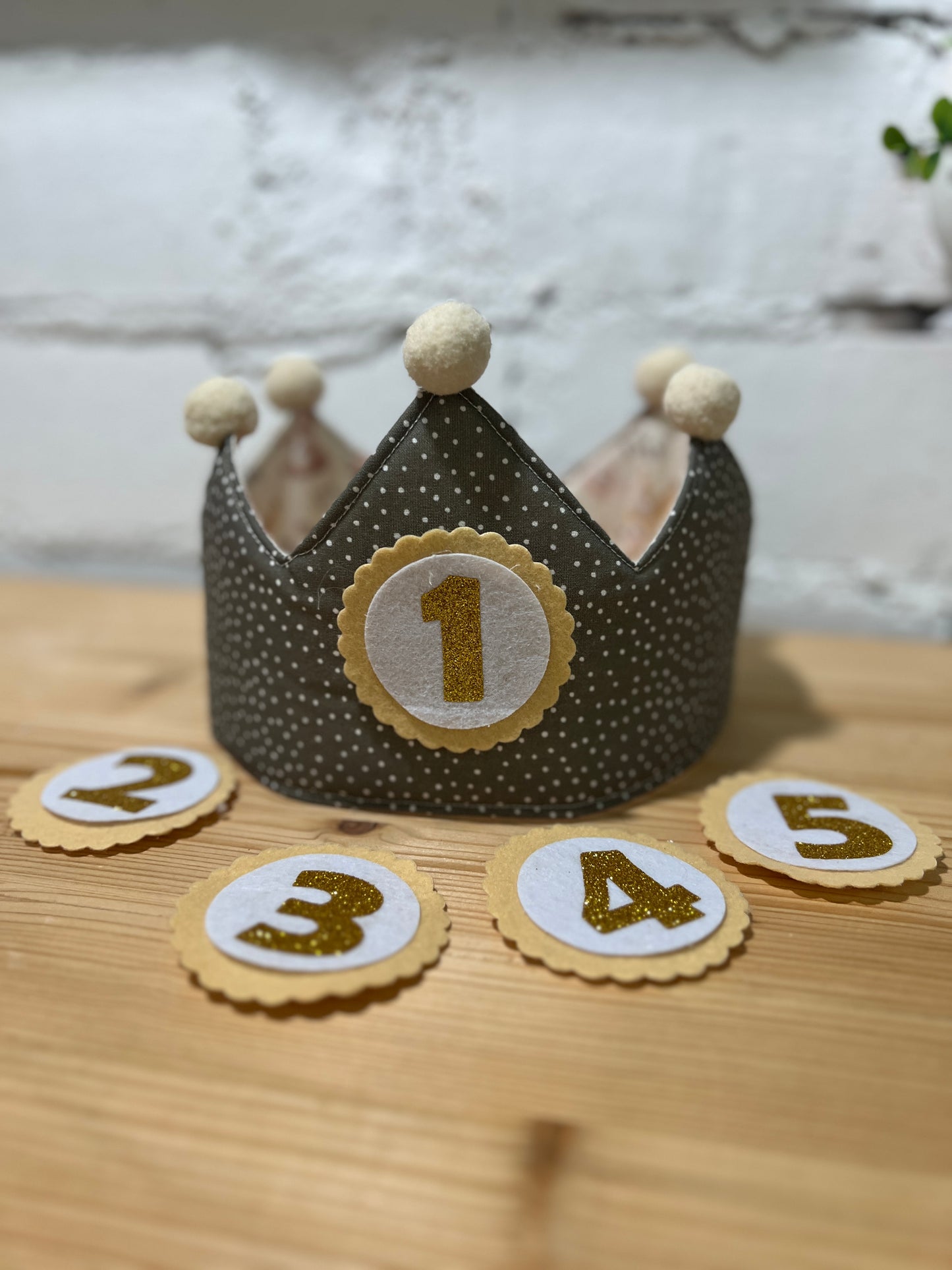 Corona cumpleaños reversible Animalitos bosque