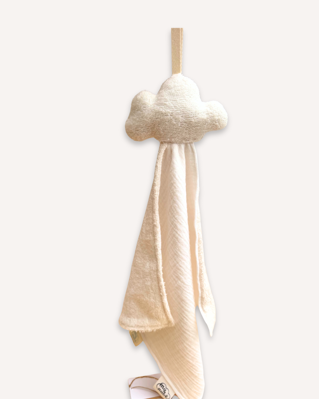 Dou dou nube colgado de la anilla de madera, en rizo de bambú color crudo