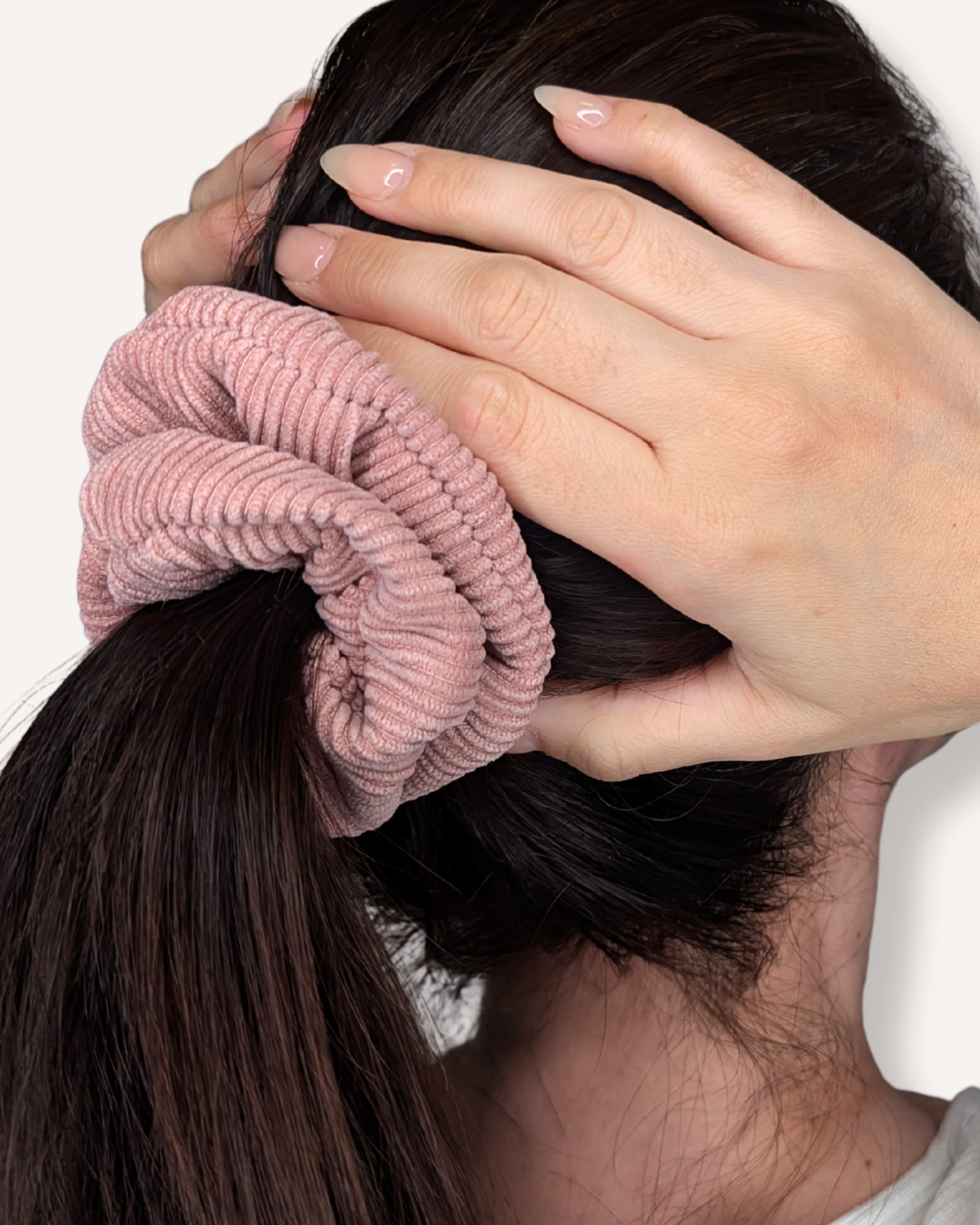 Coletero de pana rosa empolvado