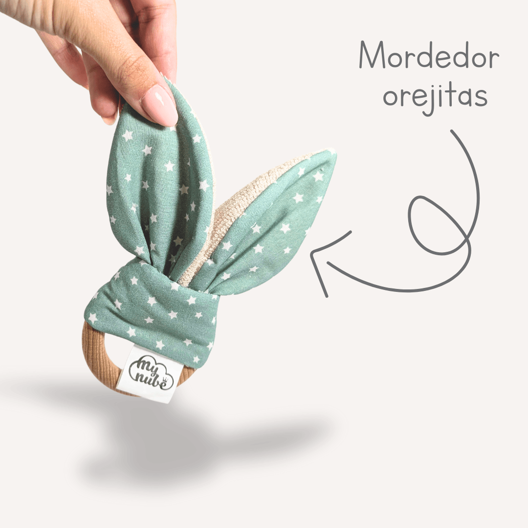 Mordedor orejitas madera tela verde mint ecológico