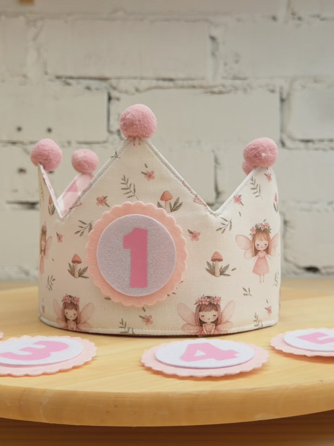 Vídeo de la corona de cumpleaños reversible con estampado de hadas
